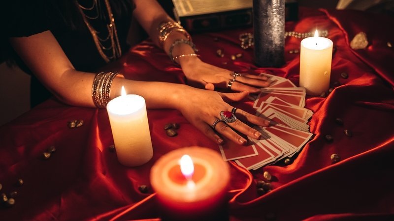 US man sues psychic over ex-girlfriend's curse