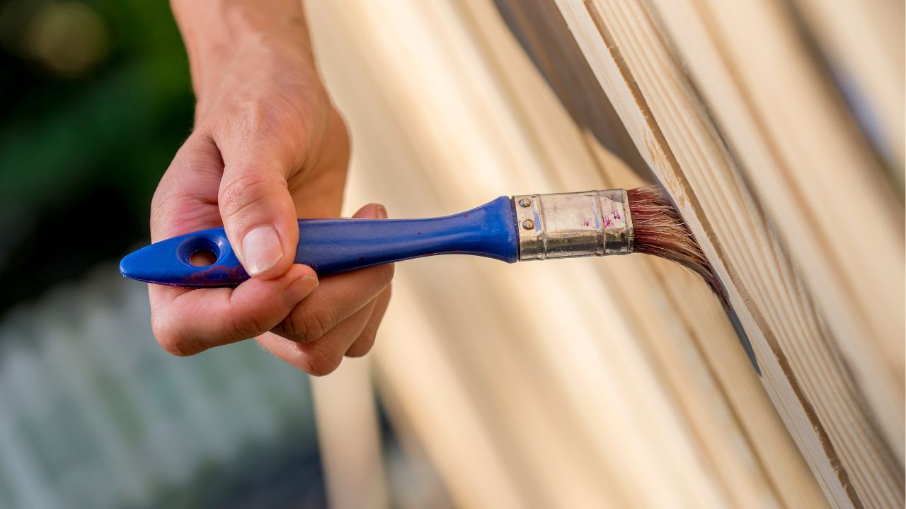 High-Temperature Resin Gloss Varnish – All You Need To Know About